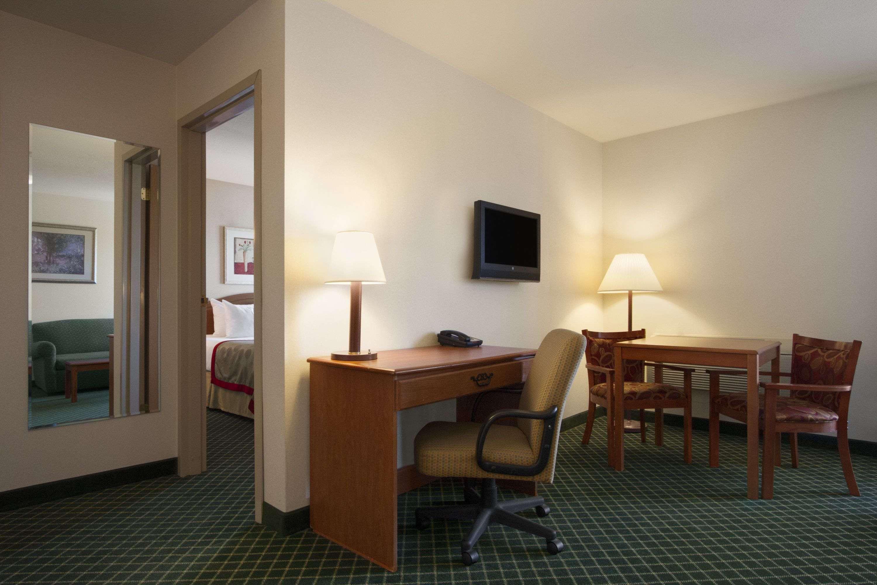 Ramada By Wyndham Seatac Airport Otel Dış mekan fotoğraf