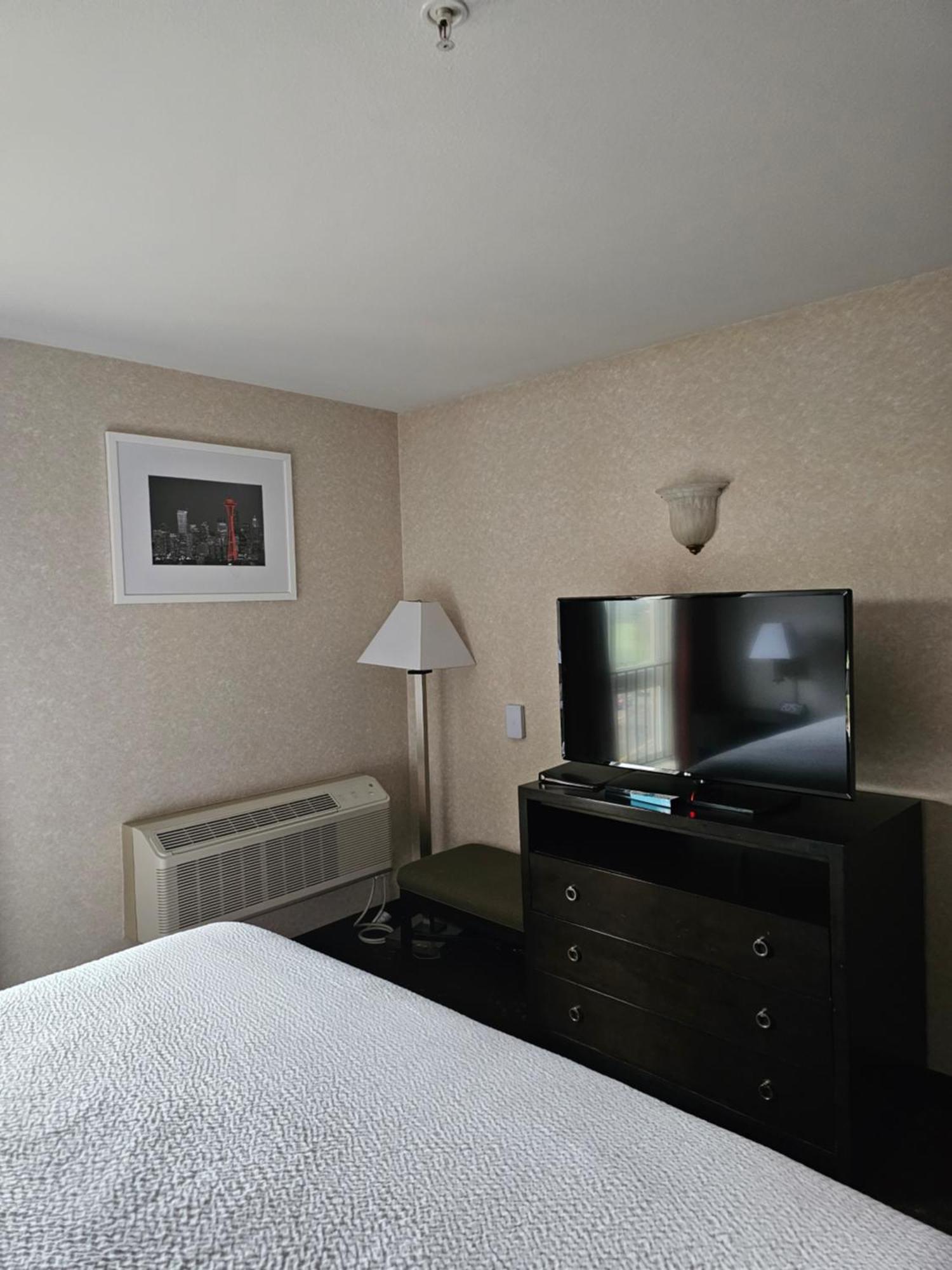 Ramada By Wyndham Seatac Airport Otel Dış mekan fotoğraf